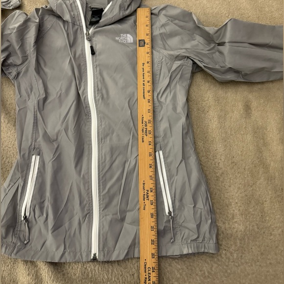 The North Face Quest DryVent Hooded Waterproof Mesh Lined Jacket  Gray Women Med - Picture 7 of 9